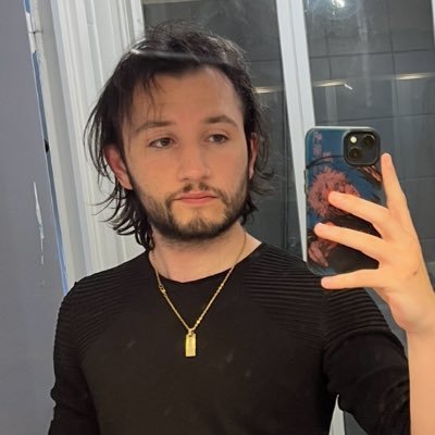 SSBU player et co-président pour la team @ordredumasque Main Link SSBU Twitch : https://t.co/iIFywUiyye @psg_inside