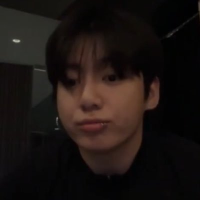 Dios Primero, Solo BTS, Eschuchando Shot Glass Of Tears, novia oficial de Jungkook