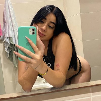 Colombiana 🇨🇴 Contenido exclusivo 🩵 25 🩷 Ig: Soyzuricuadrada01