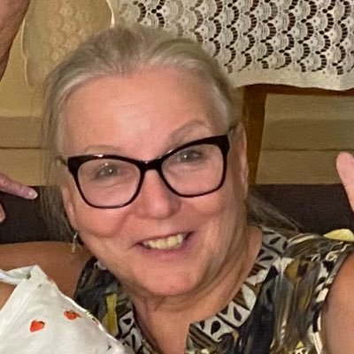 currently “follow limited,” so if I don’t follow back that’s why. regular retired lady from Detroit who knows which side she’s on