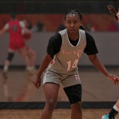 🏀⭐ #14 Class 2026 |USA| Washington State RiverRidgeHighschool| AAU Teamwilder17u
averaging 20.6 points, 4.7
rebounds, 4.7 assists, and 5.3 steals
4.0 GPA
