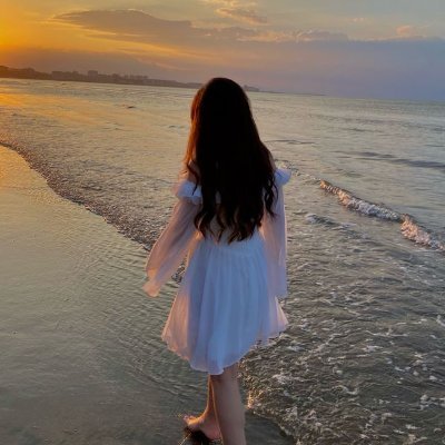 Freya71646's profile picture. Like a butterfly, pretty to see, hard to catch. 🦋🌷