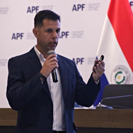 Inteligencia y Big Data @clubolimpia
Licencia PRO @apfoficial
Licencia PRO @conmebol
Licenciado en Dirección Administración y Gestión Deportiva @UNISAL