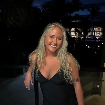 CydneySeaton's profile picture. give like the sun //