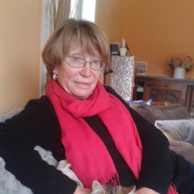 Geboren in 1954, heb ik de wereld zien veranderen, maar familieliefde blijft de enige zekere waarde. 👵❤️