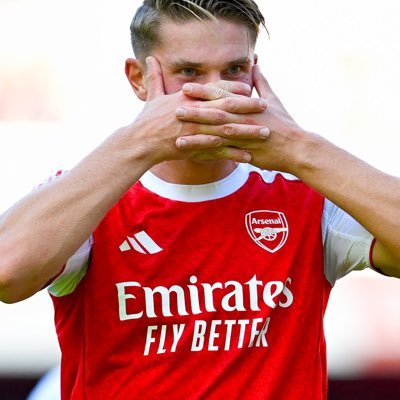 Gunner❤️🤍 | Tech Enthusiast | B.Eng 80% done ⏳| Nigerian once in a while🛀| Civil Engineering intern👷🏽