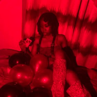abusing my free will • 🩺 • sapiosexual • intellectual half @bifictwhorenal