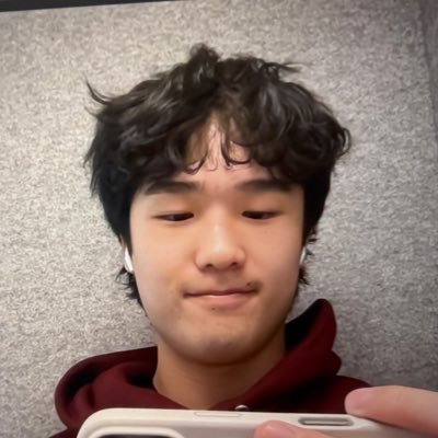 fujacobb's profile picture. 19 • cs & finance @uwaterloo • prev @hubspot