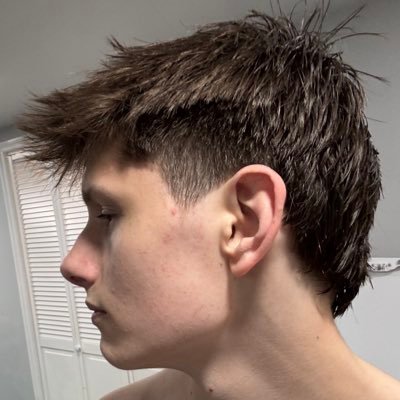 “Professional” Gamer.
Aspiring Stream So Follow @LwkAiden on twitch!
https://t.co/QRlSbUQcxz