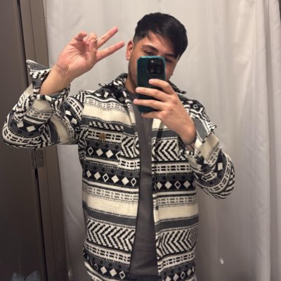 Capricornio, ¿Quieres ver todo lo bonito? Escríbeme por DM, mi contenido te va a encantar💰💵💸”
