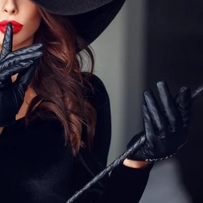 SUARAINHA_9456's profile picture. Financial Dominatrix , hotwife de língua afiada, pronta pra humilhar, provocar e usar cornos que amam ser colocados no lugar 🤭 | Tributo inicial: 50,00