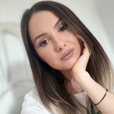 Enthusiastic and cheerful 😊, like traveling 🪸, fitness 🦾, reading, skiing ⛷️