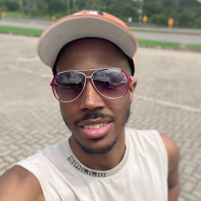 Ariano. Biscoitando da vida alheia. 🗣️. Falo sobre novelas, reality e outros. Sou @flamengo ❤️🖤 Às vezes, alguns tweets virais me seguem para acompanhar 😉