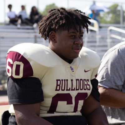 Sophomore | OL in C/O 28 5’11 | GPA 3.7 | sports athlete I +1 (832) 407-5410