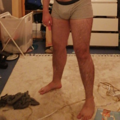 30 yo gay cuckold guy based in Berlin. Searching for the guy whose cuck I can become