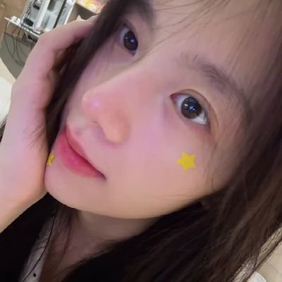 zhangyaqio94059's profile picture. 