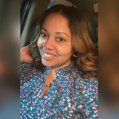 Sports Biz | Higher Ed | Connector | Executive Senior Associate AD/SWA @HowardU @HUBisonSports Eternal optimist always ✨