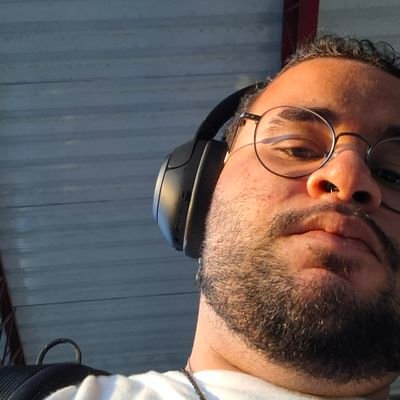 ele/dele | Maceioense | Pansexual 🏳️🌈 | Estudante de Relações Públicas | Militante do Coletivo Juntos! | Escritor