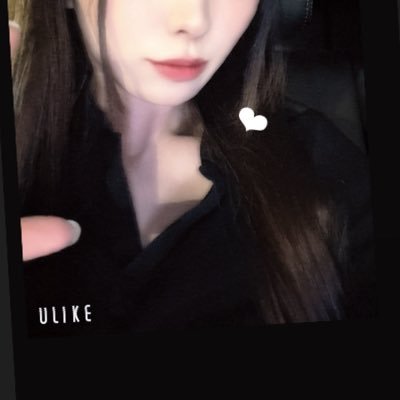 ll_xo28's profile picture. @glim9_mia