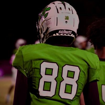 Haines city senior hs | 🎓2028 | 3.6 gpa | 6,2 180Ibs | WR/DE/ST | 📧: julienwesp16@gmail.com