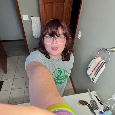 AriCummings24's profile picture. 