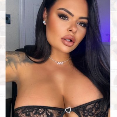 Devious housewife 🖤 One half of @essexcoupleji 🖤🚨 FREE 7 DAY TRIAL- next hour only 🔥🤤👇🏼