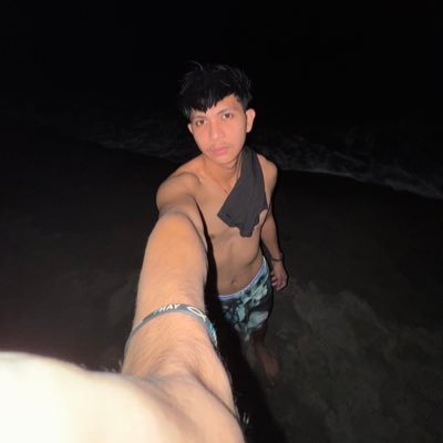 6’2 Batangueño🇵🇭 tiktok:@tutoykeng6 ig:@burgerkinggg_6 fb: KingJoseph Serwelas Endaya