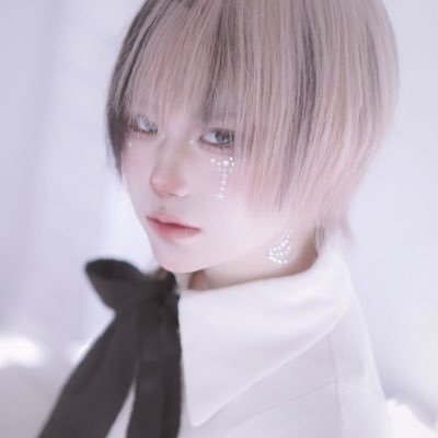 ✦22.05.07~ビジュラム大阪本店所属 @bjlm_info @bjlm_osaka ✦ color ⇒ lightgray ✦🗝 ✦ ギベオン💎✦ ✦コア□(氏カッケェ~) ✦ DMは国王様の監視下です✦