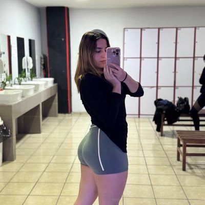 QueenGeral's profile picture. ig: imgeral_o 🩷