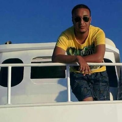 walid83397's profile picture. 