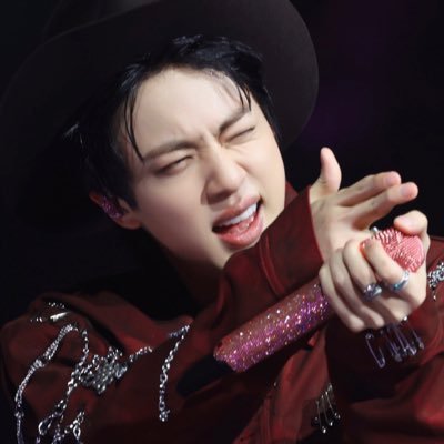 Sissykoreen29's profile picture. Bts paved the way...💜💜💜 OT7🥰💜