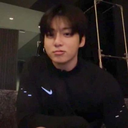 You gave me the best of me,
So you'll give you the best of you,
You'll find it, the galaxy inside you~
|OT7| APOBANGPOš