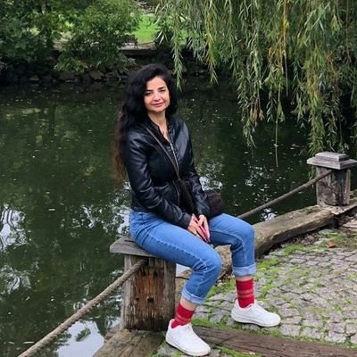 Mamosteya zimanê kurdî❣️
evîndara çanda kurdî û zimanê kurdî🌺