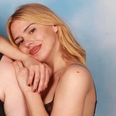 Beatrice ⨠24yo ⢠(Harry Styles and Taylor Swiftā version) ⢠Tv series obsessed ā¢full-time fangirl ⢠āBecause, Evanā¦ā š©š¼āš ā¢šŖ Whovian. š©·šš