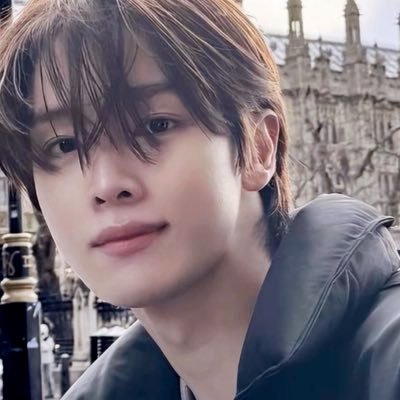 fyminisungchanx's profile picture. จักรยานมีปั่น โทรศัพท์มีกล้อง ห้องมีแอร์