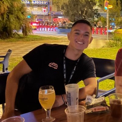 carlees1994's profile picture. 