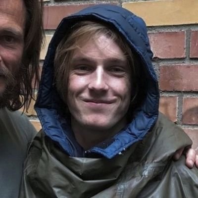 neptuniens's profile picture. films 🎞️ | music 📼 | random stuff 📰 | any pronouns | 20s