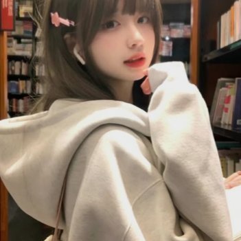 suhyeon338879's profile picture. 