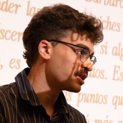 Periodista. He pasado por @EFEnoticias (economía), @abc_cultura y @cronicaseis_ir. Me puedes leer en más sitios, no te creas