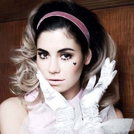 19, the princess of mettwt, the ORIGINAL James hetfield foot lover I retweet a lot of gay sex. Women, please don't block me or I will injure myself!
