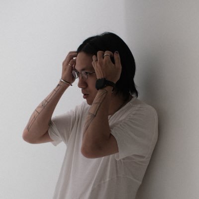byhenrylee's profile picture. 服裝設計 / 概念發想 / 裝置創作