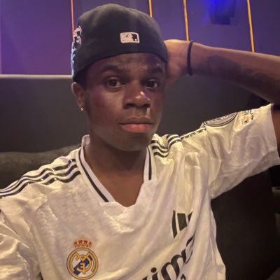 Fuck genres I love anything good🥷Real Madrid, DC🦇Fanartist, The Batman over Any movie ever