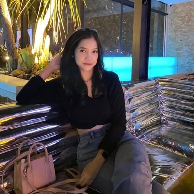 UmaAisha182368's profile picture. 