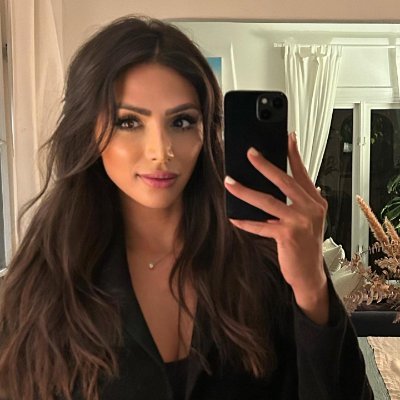 Global visionary in biotech & smart technology Building innovative solutions to improve lives | Yoga 🧘♀️ | ✈️ Travel | 🏋️♂️ Workout | IG:_amelia_cruz__