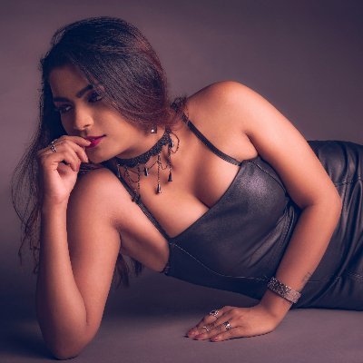 Brand lady.(Elite class). (100% FolloW BacK Plartform).
( COMMITTED ) .
🍾Olivia s! Beauty With sorts👄
👙 Hot vibes,Sexy Attitudeee 🧜♀️