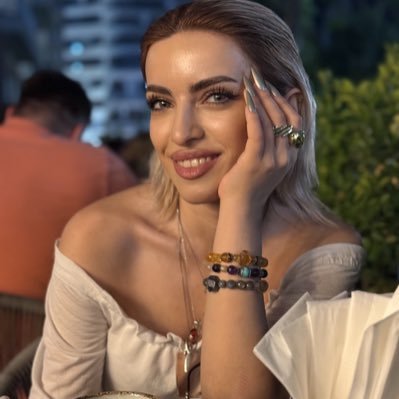 nuralisoy_'s profile picture. Gülümsə, çünki sənə qalan ancaq bu olacaq.