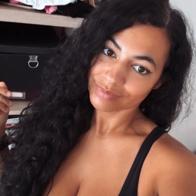 The BLK Snowflake I Code: Saskia @Logitech I Content Creator I U.K. I Contact : info.saskiacole@gmail.com