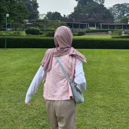 aulia_nisaas's profile picture. belajar, berkarya, berdampak!