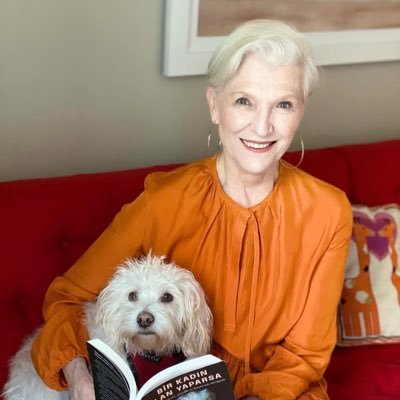 Doctor of Dietetics. Speaker. Model. International Bestselling Author #AWomanMakesAPlan