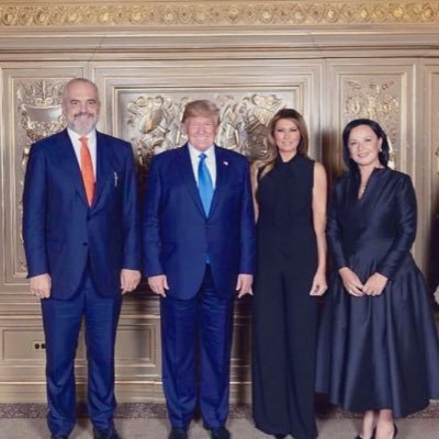 The First Lady Melania, Trumps Official Wife, White House portrait USA🇺🇸